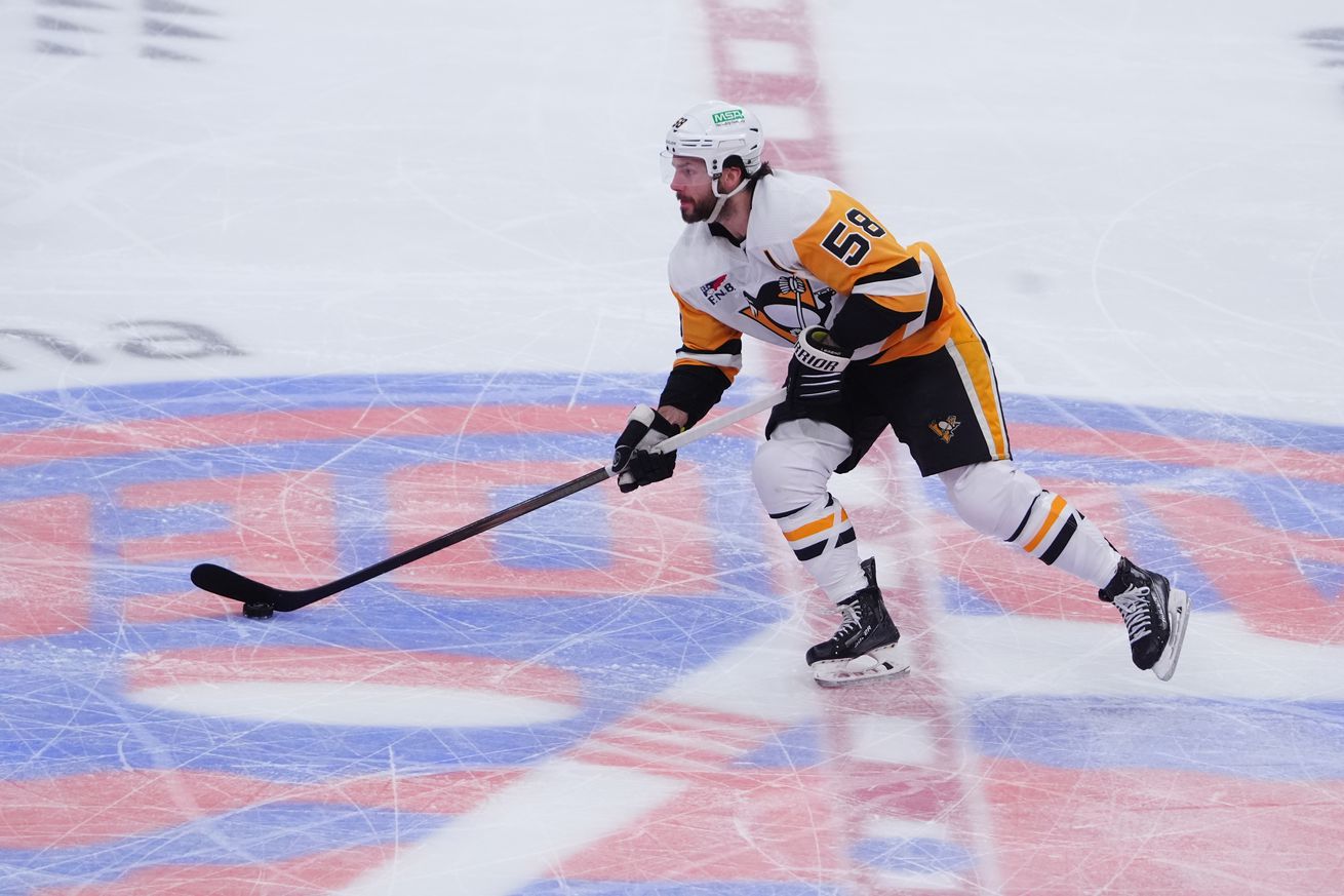 NHL: APR 17 Penguins at Islanders