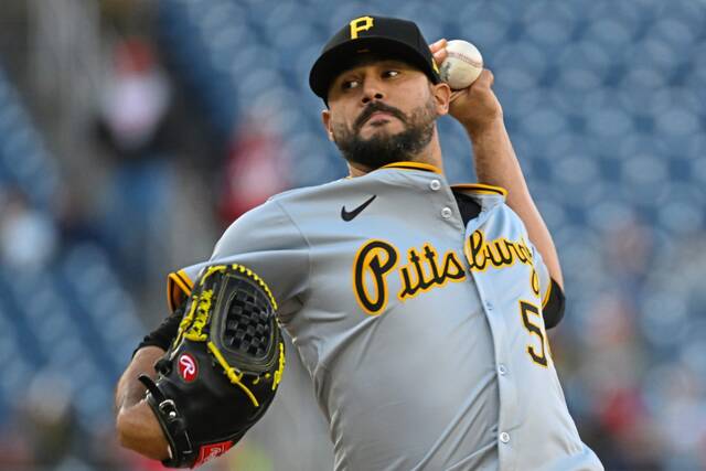 Pirates starting pitcher Martin Perez winds up during the first inning against the Nationals on Thursday in Washington, D.C.