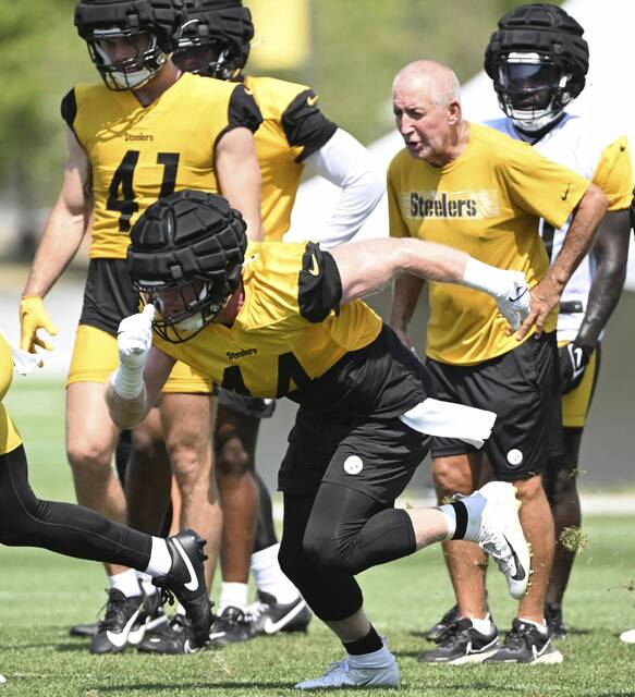 Steelers Tyler Matakevich during special teams session during practice Sunday July, 28, 2024 at Saint Vincent College.