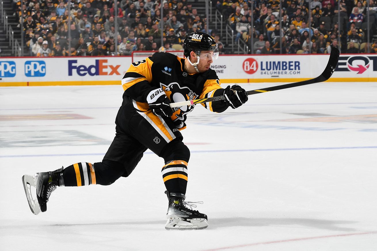 New York Islanders v Pittsburgh Penguins