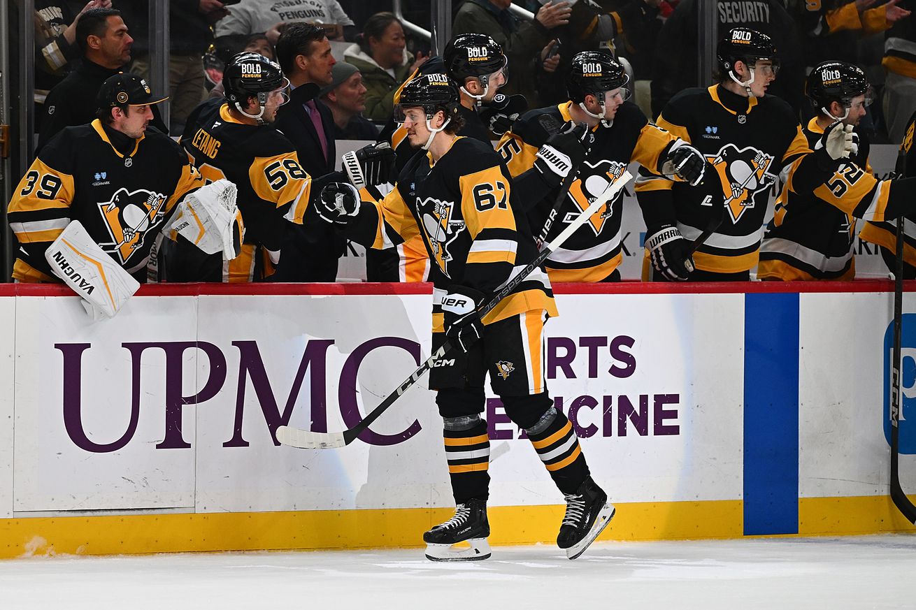 Toronto Maple Leafs v Pittsburgh Penguins
