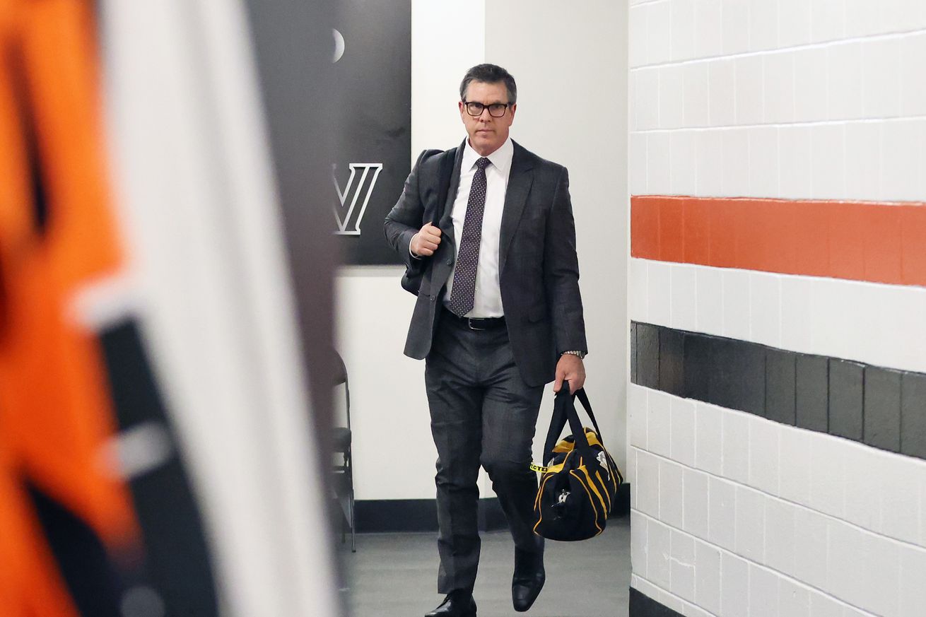 Pittsburgh Penguins v Philadelphia Flyers
