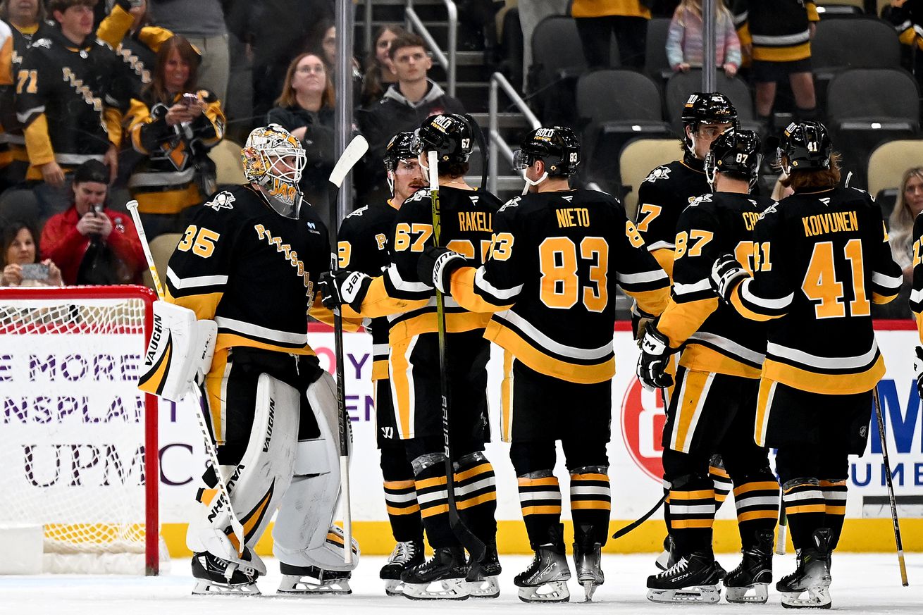 Chicago Blackhawks v Pittsburgh Penguins
