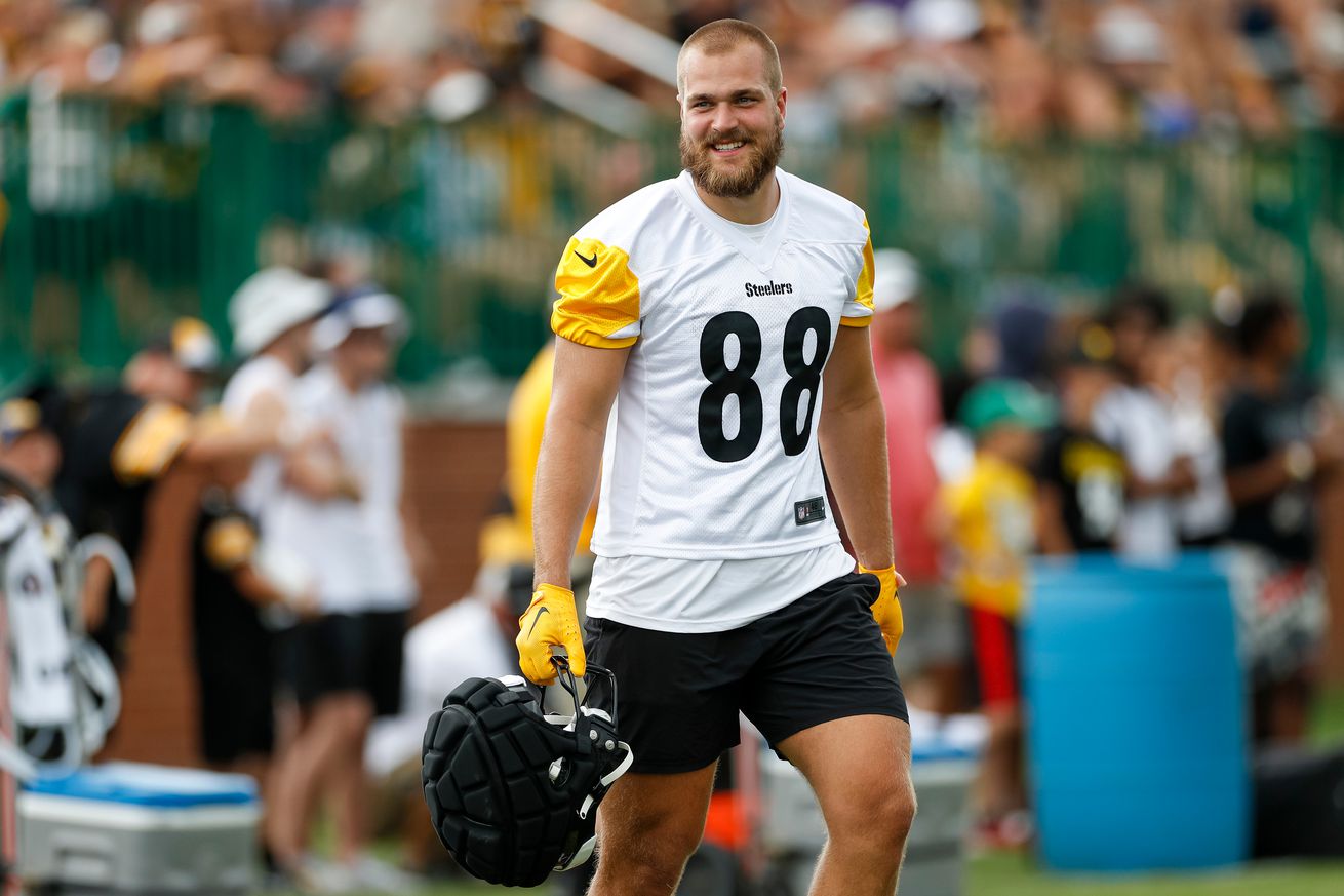 Pittsburgh Steelers tight end Pat Freiermuth (88) smiles during the team’s training camp at Saint Vincent College on July 29, 2023, in Latrobe, PA.