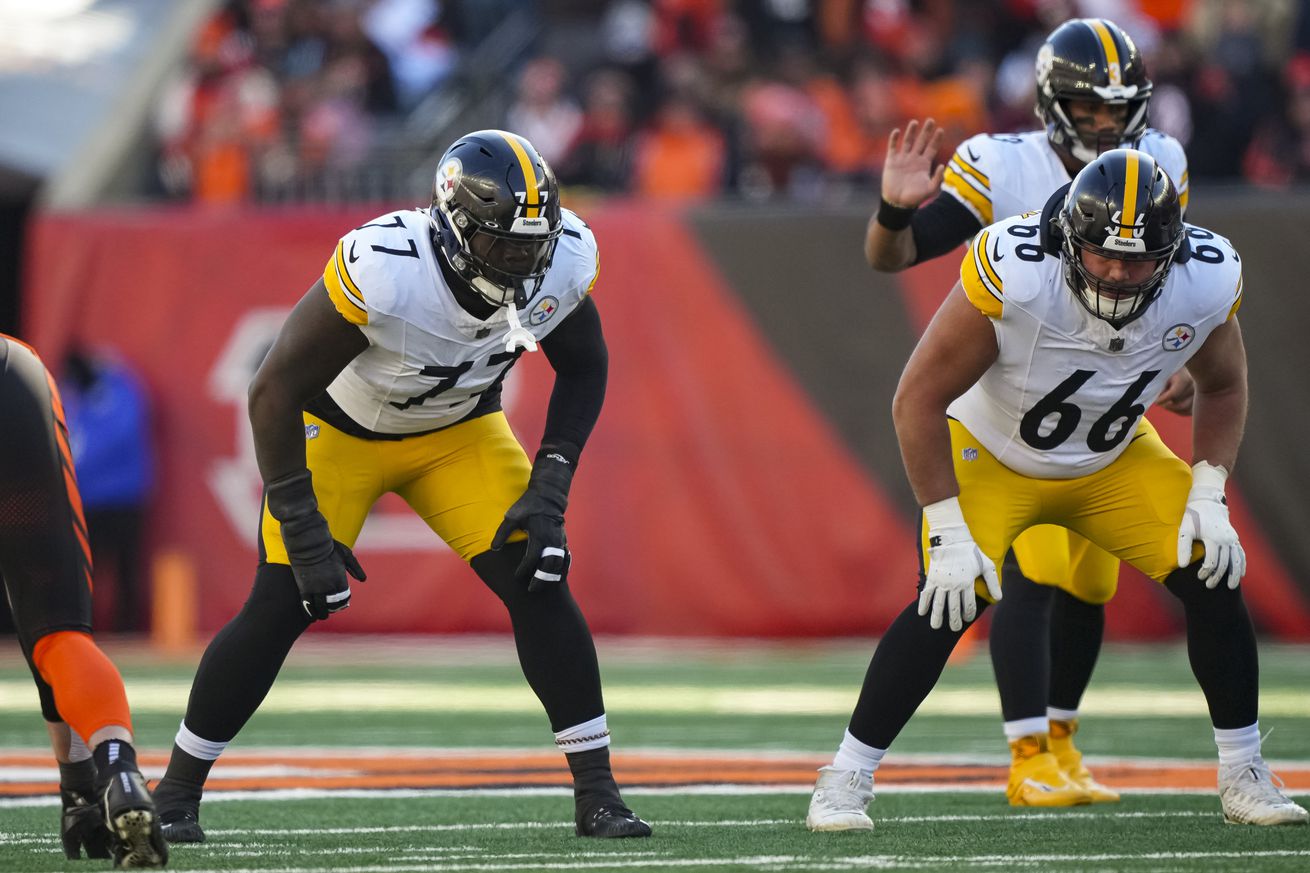 Offensive tackle Broderick Jones #77 of the Pittsburgh Steelers gets set during the first half of an NFL football game against the Cincinnati Bengals, at Paycor Stadium on December 1, 2024 in Cincinnati, Ohio.