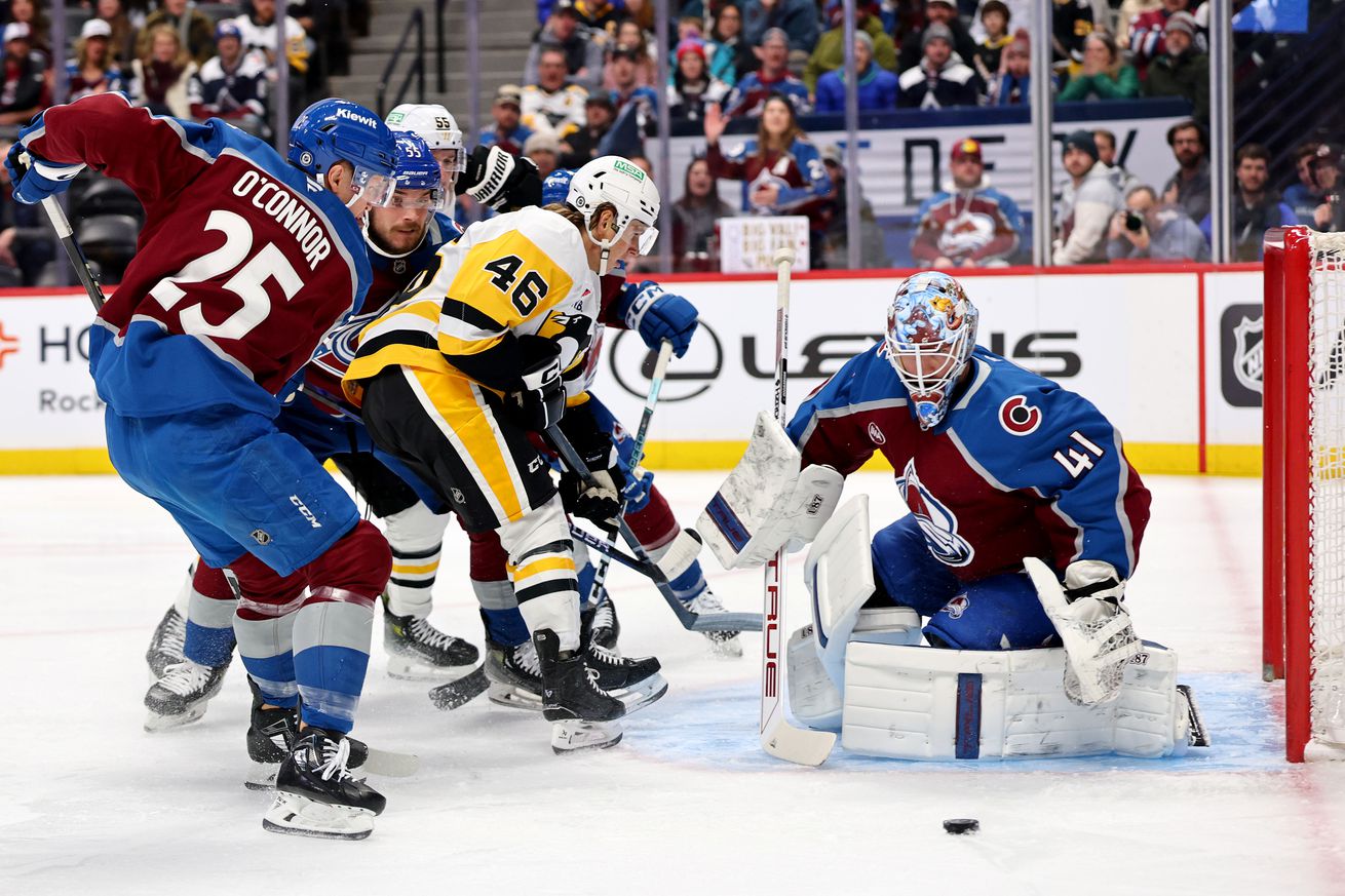 Pittsburgh Penguins v Colorado Avalanche