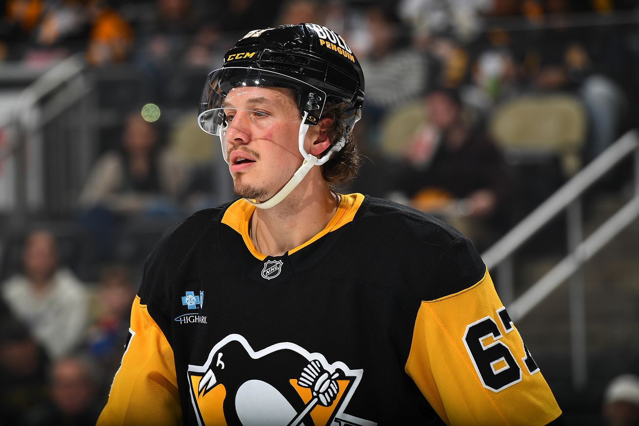 St Louis Blues v Pittsburgh Penguins