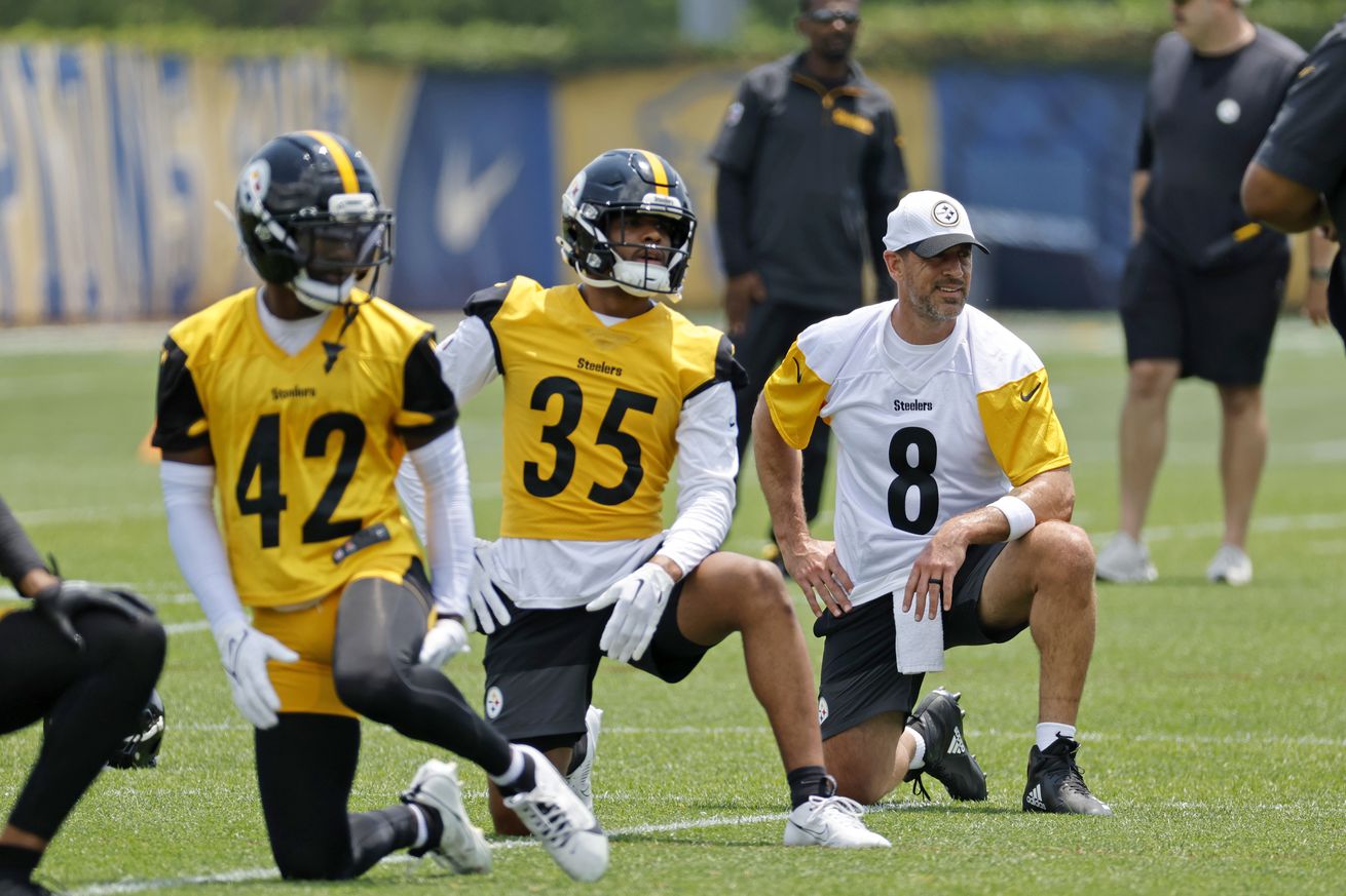 Quarterback Aaron Rodgers #8 of the Pittsburgh Steelers participates during mandatory minicamp at UPMC Rooney Sports Complex on June 10, 2025 in Pittsburgh, Pennsylvania.