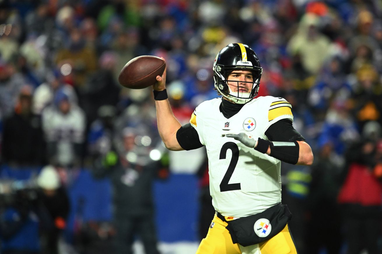 NFL: AFC Wild Card Round-Pittsburgh Steelers at Buffalo Bills