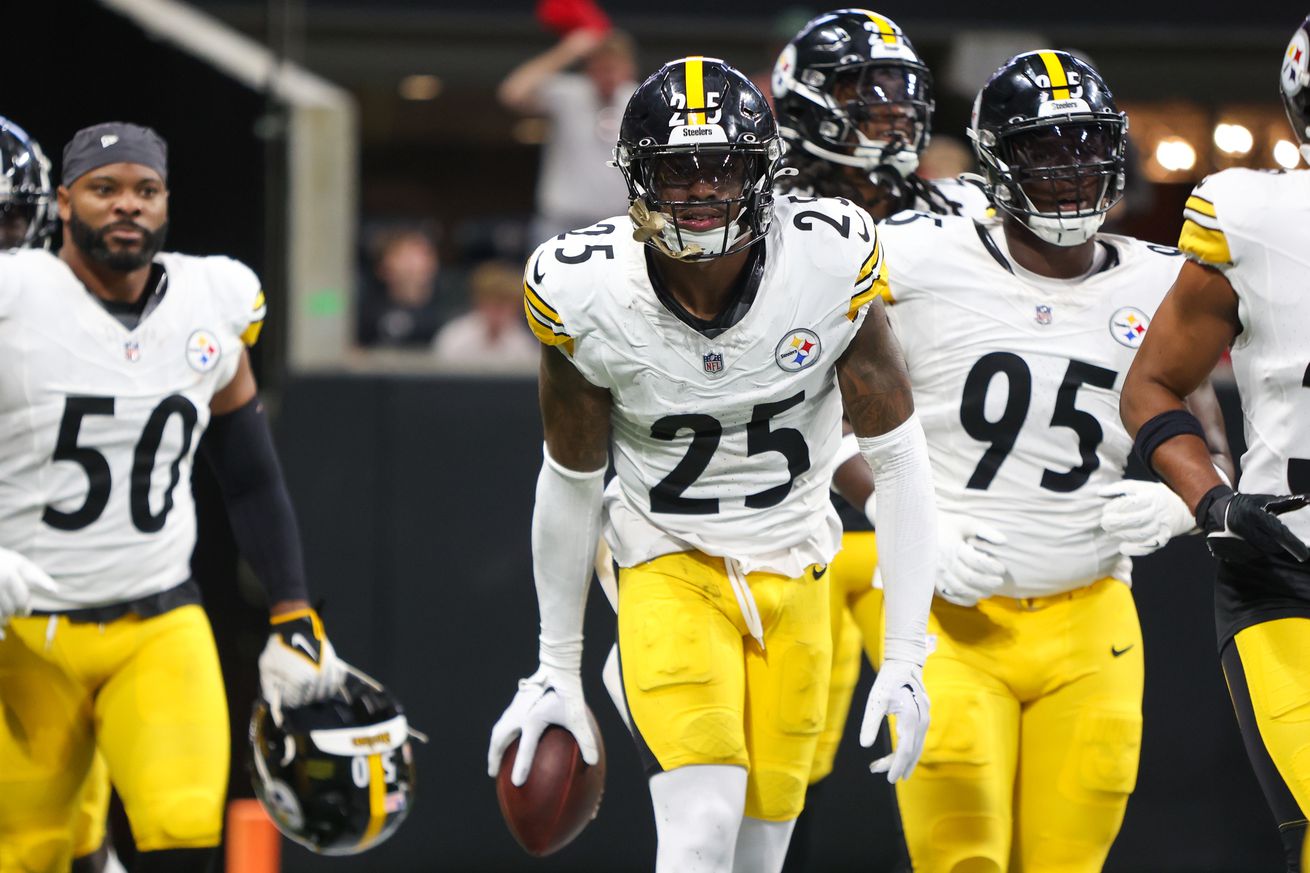 NFL: Pittsburgh Steelers at Atlanta Falcons