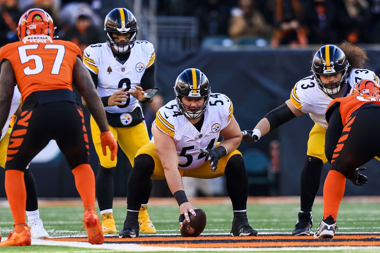 NFL: Pittsburgh Steelers at Cincinnati Bengals