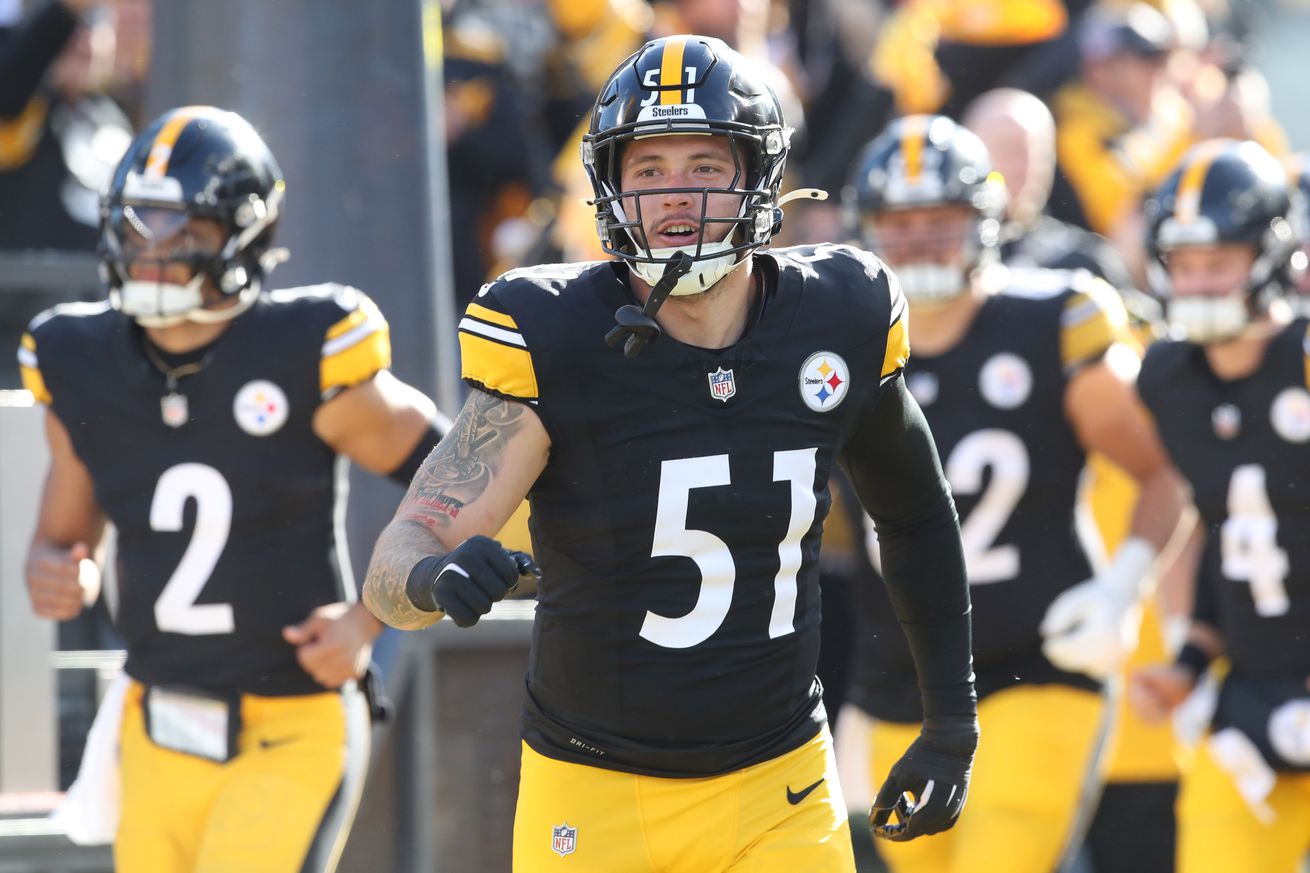 Pittsburgh, Pennsylvania, USA; Pittsburgh Steelers linebacker Nick Herbig (51) takes the field against the Cleveland Browns at Acrisure Stadium.