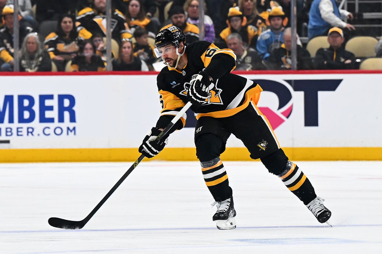 Boston Bruins v Pittsburgh Penguins