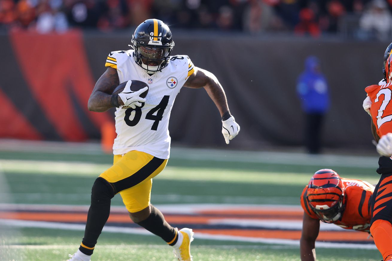NFL: Pittsburgh Steelers at Cincinnati Bengals