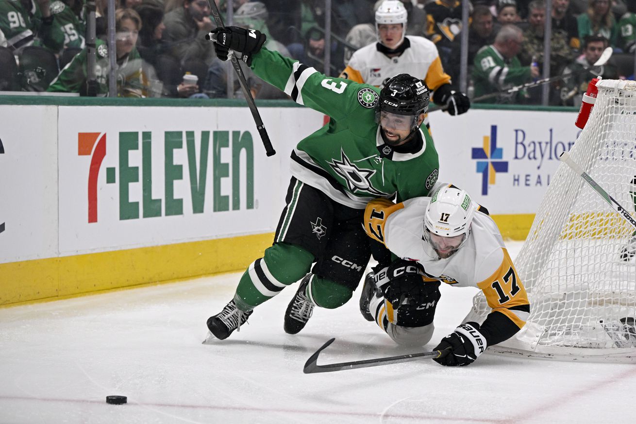 NHL: Pittsburgh Penguins at Dallas Stars