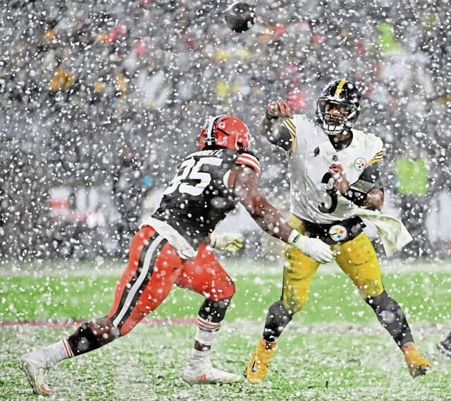 The Browns’ Myles Garrett pressures Steelers quarterback Russell Wilson in the third quarter last season.
                                The Browns’ Myles Garrett pressures Steelers quarterback Russell Wilson in the third quarter last season.