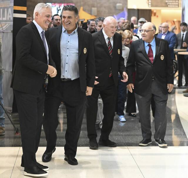 The new Penguins hall of fame inductees Kevin Stevens, Ron Francis, Eddie Johnston and Scotty Bowman on Saturday	at PPG Paints Arena.