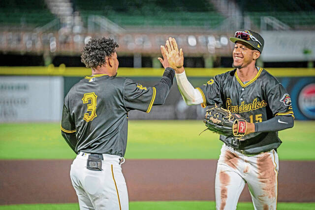 Pirates prospect Edward Florentino competes for the Bradenton Marauders during the 2025 season.