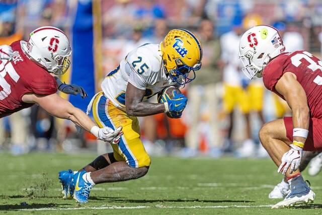 Pitt running back Ja’Kyrian Turner (25) runs the ball during the second quarter Nov. 1, 2025, at Stanford Stadium.