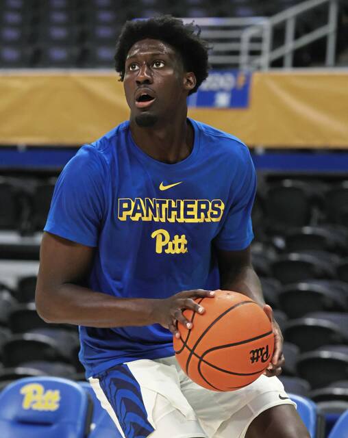 Pitt guard Barry Dunning Jr. (22) warms up before the game against Providence Oct. 19, 2025, at the Petersen Events Center.