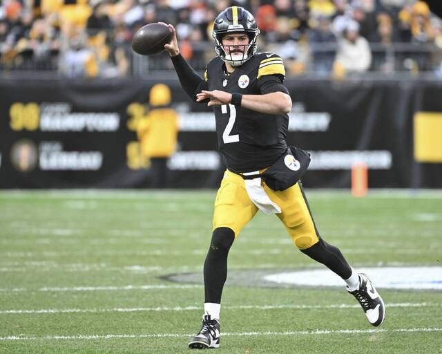 Steelers quarterback Mason Rudolph plays against the Bengals Sunday, Nov. 16, 2025 at Acrisure Stadium.