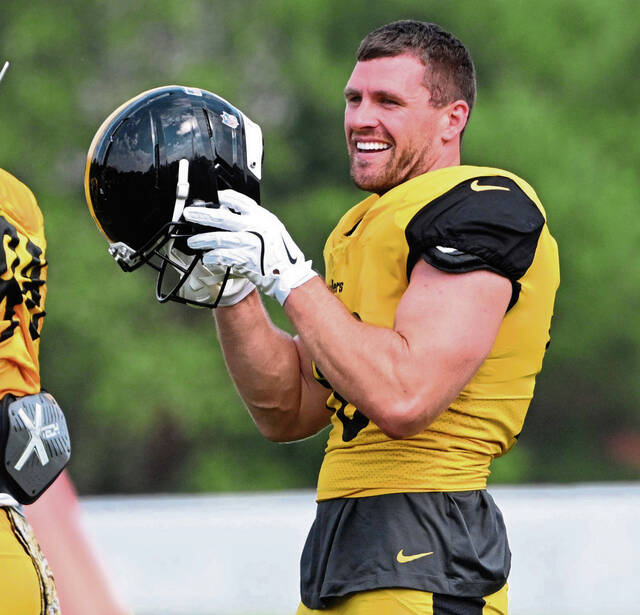 Pittsburgh Steelers outside linebacker T.J. Watt was in a local hospital Thursday to be evaluated for a possible lung ailment. (Chaz Palla | TribLive)